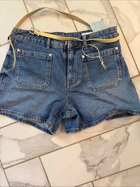 Zara Light Blue Denim Women’s Shorts with Thin Tan Belt